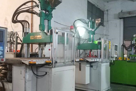 立式高速注塑機(jī)如何控制溫度？掌握這四點(diǎn)！