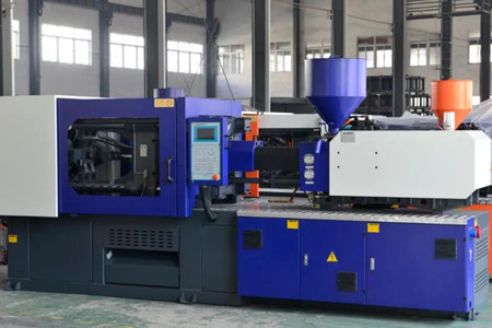 伺服節(jié)能精密注塑機多少錢一臺？至少3萬元以上！