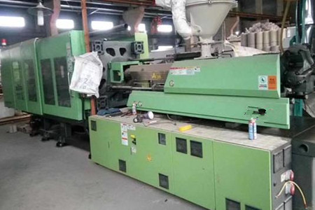 大型注塑機產(chǎn)品色差怎么控制？我來告訴你！